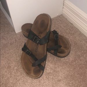BIRKENSTOCK— Mayari Sandal